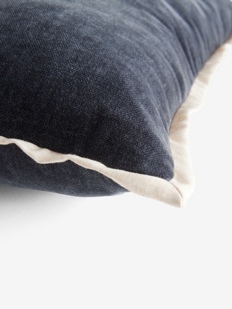 Loxley Velvet Cushion - Imagen 5 de 5
