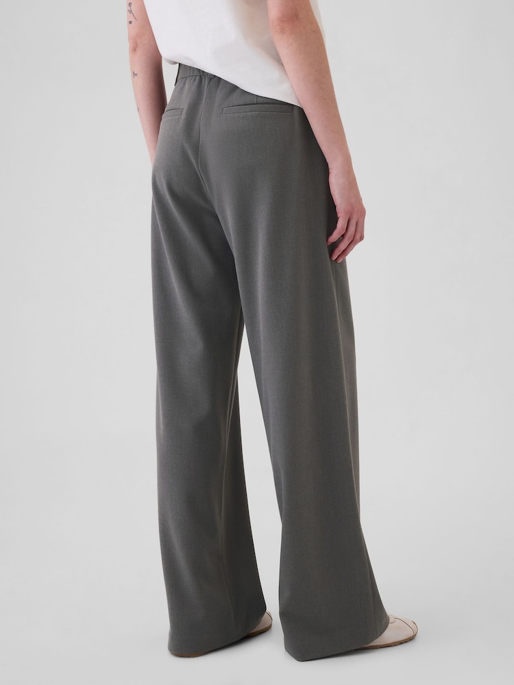 Gap Grey 365 High Waisted Brushed Twill Pleated Taper Trousers - Image 2 of 5 Gap Grey 365 High Waisted Brushed Twill Pleated Taper Trousers - Image 2 of 5