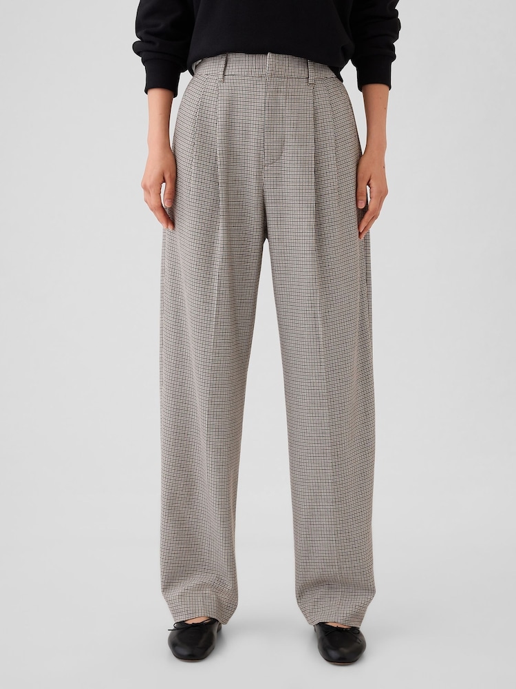 Gap Light Grey Everyday High Waisted Brushed Twill Pleated Taper Trousers - Image 2 of 5 Gap Light Grey Everyday High Waisted Brushed Twill Pleated Taper Trousers - Image 2 of 5