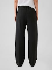 Gap Black Everyday High Waisted Brushed Twill Pleated Taper Trousers - Image 3 of 5