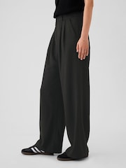Gap Black 365 High Waisted Brushed Twill Pleated Trousers - Image 4 of 5