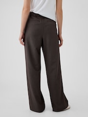 Gap Brown 365 High Waisted Brushed Twill Pleated Trousers - Image 3 of 8