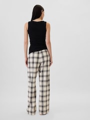 Gap White Matching Family Christmas Relaxed Flannel Pyjama Bottoms - Image 2 of 4