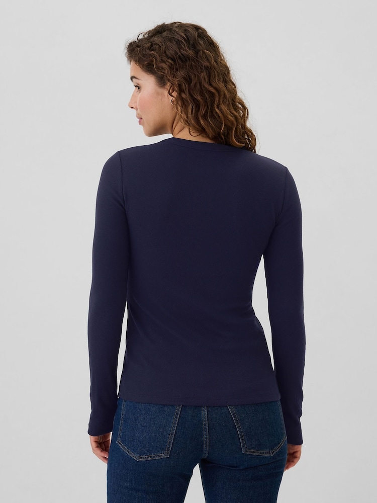 Blau - Gap Geripptes Langarm T-Shirt mit Rundhalsausschnitt - Bild 2 von 5 Blau - Gap Geripptes Langarm T-Shirt mit Rundhalsausschnitt - Bild 2 von 5