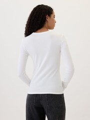 Camiseta de manga larga acanalada con cuello redondo de Gap - Imagen 2 de 5
