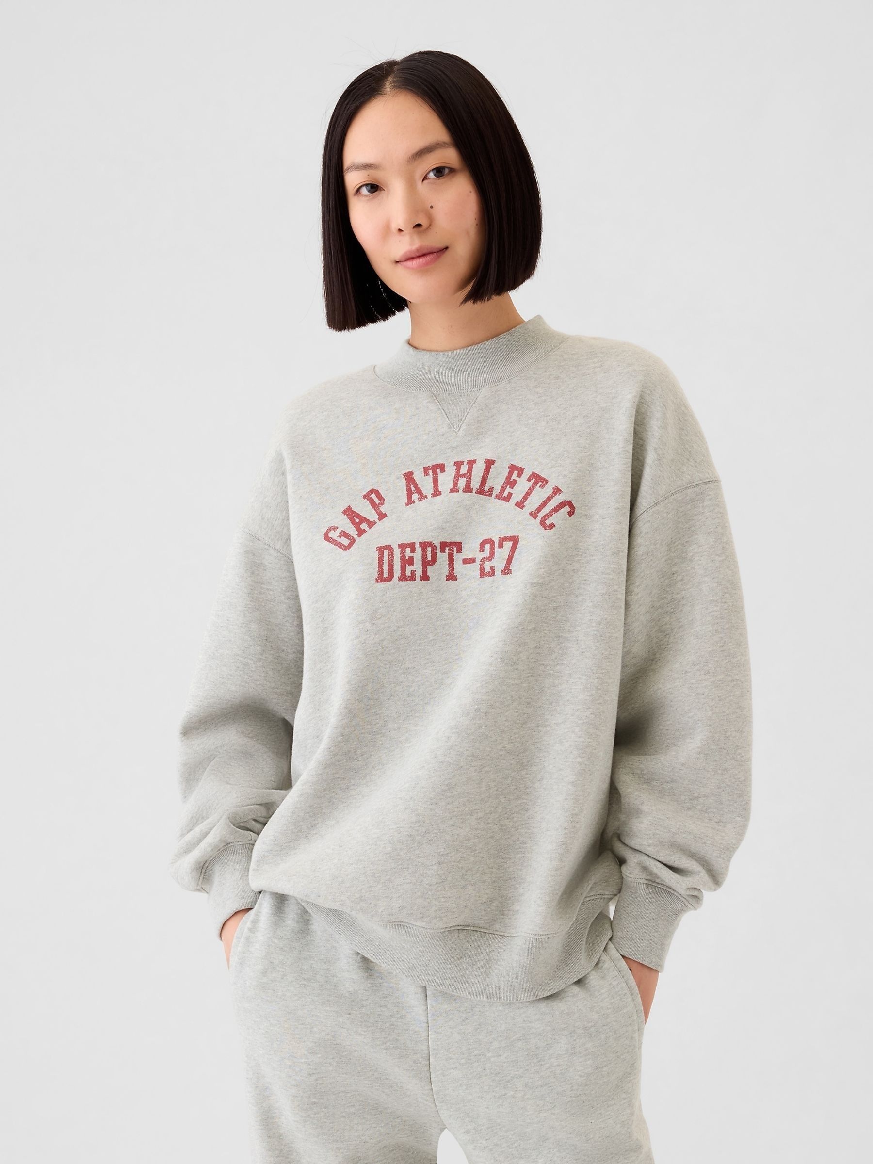 Gap pullover sweatshirt store