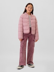 Rosa - Chaqueta bomber ligera con cuello simulado y diseño acolchado de Gap (4-13 años) - Imagen 3 de 5