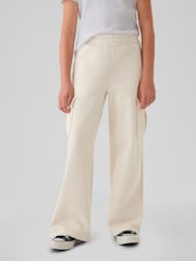 Crema - Pantalones de chándal cargo de pierna ancha con diseño suave de estilo vintage de Gap (4-13 años) - Imagen 1 de 5