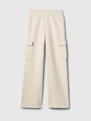 Crema - Pantalones de chándal cargo de pierna ancha con diseño suave de estilo vintage de Gap (4-13 años) - Imagen 5 de 5