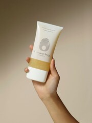 Omorovicza Gentle Buffing Gelee Cleanser 150ml - Image 4 of 4