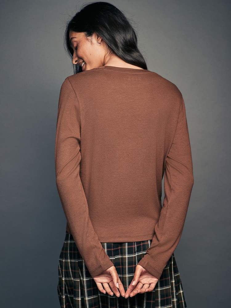 Rostbraun - Weiches geripptes Shirt mit langen Ärmeln und TENCEL™ Lyocell - Bild 2 von 6 Rostbraun - Weiches geripptes Shirt mit langen Ärmeln und TENCEL™ Lyocell - Bild 2 von 6