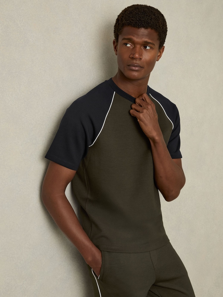 Reiss Forest Green/Navy Blue Carins Interlock-Jersey Colour-Block T-Shirt - Image 1 of 6