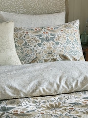 William Morris At Home Hessian Strawberry Thief Duvet Cover and Pillowcase Set - Image 4 of 6