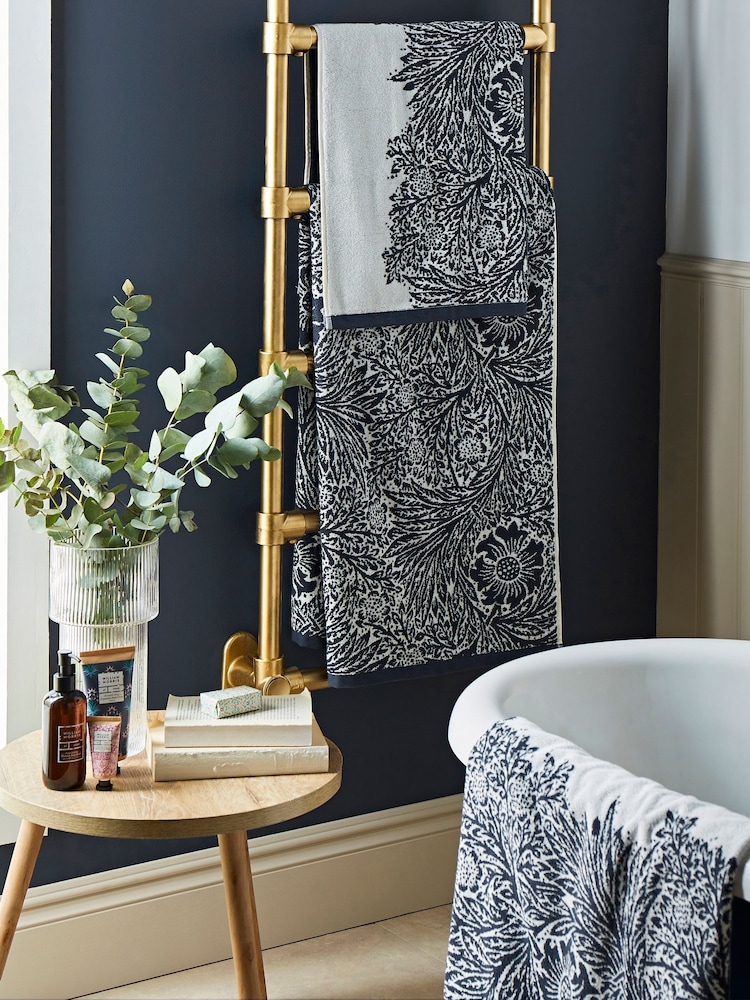 William Morris At Home Prussian Blue Marigold Towel - Image 2 of 4