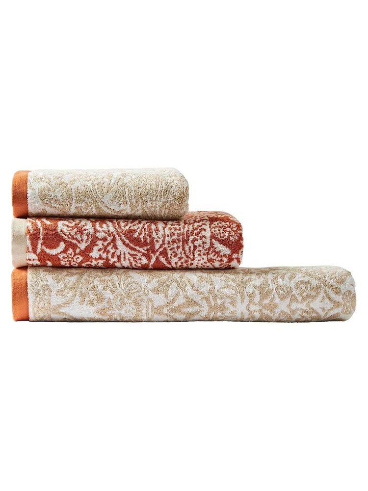 William Morris At Home Linen Rust Strawberry Thief Towel - Image 4 of 4