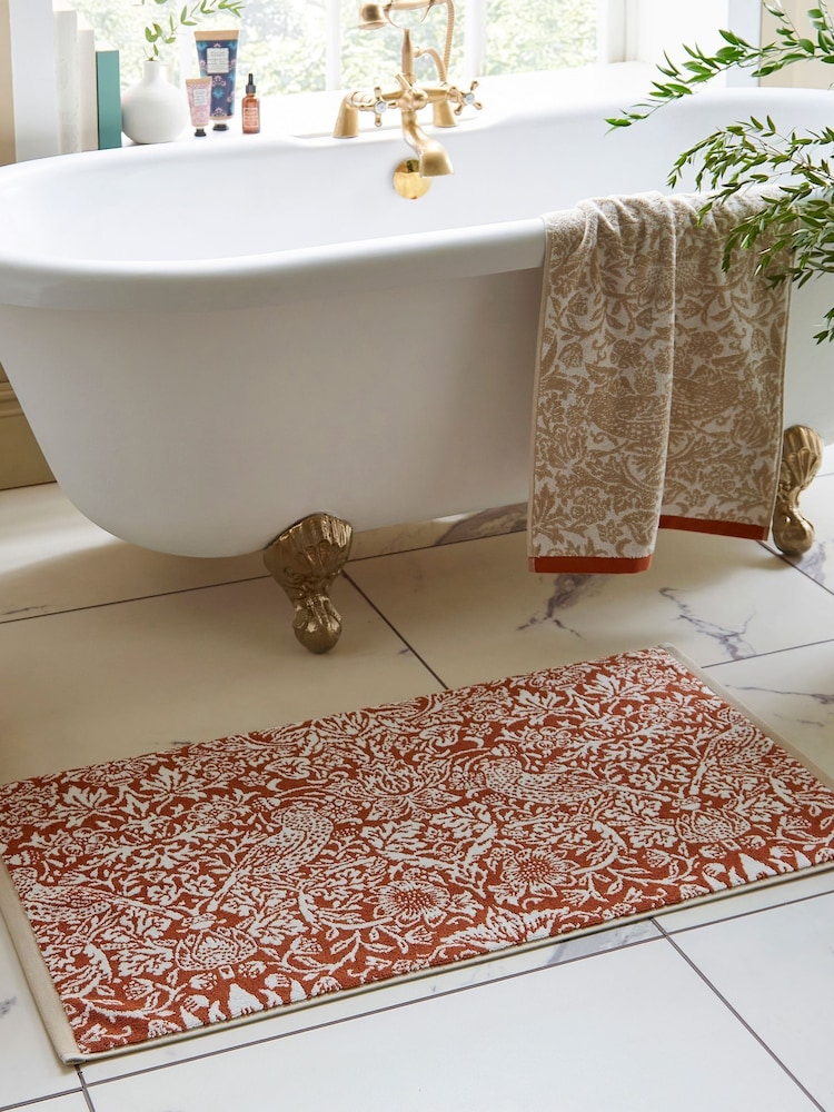 William Morris At Home Linen Rust Strawberry Thief Bath Mat - Image 1 of 4