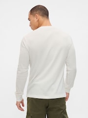 Gap White Textured Waffle Knit Long Sleeve Crew Neck T-Shirt - Image 2 of 3