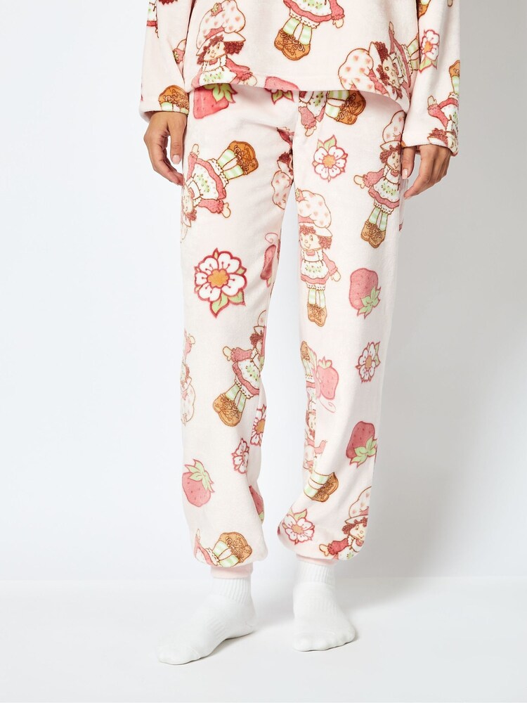 Strawberry Shortcake x Skinnydip Fleece Pyjama Set in Pink - Image 5 of 5