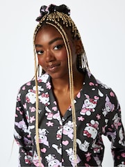 Hello Kitty x Skinnydip Pyjama Set in Black - صورة 4 من 5