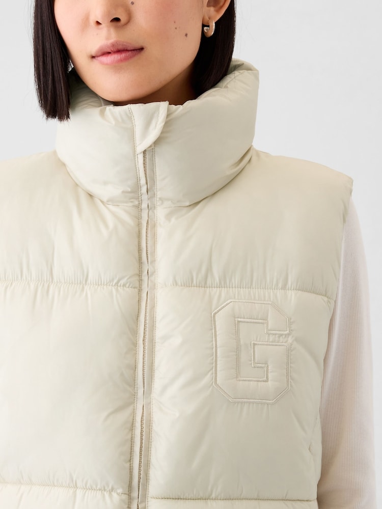 Crème - Gap Gewatteerde bodywarmer met logo - Image 4 of 5