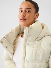 Gap Cream Logo Heavyweight Puffer Coat - Image 4 of 6