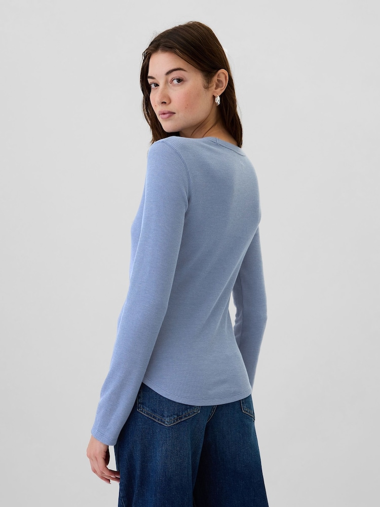 Gap Blue Long Sleeve Crew Neck Waffle Knit T-Shirt - Image 2 of 5 Gap Blue Long Sleeve Crew Neck Waffle Knit T-Shirt - Image 2 of 5