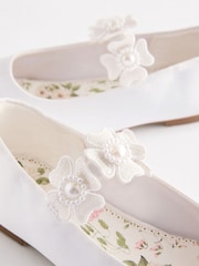 Weiß - Festliche Schuhe mit Ansteckblume - Bild 4 von 5