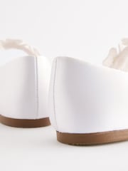 Weiß - Festliche Schuhe mit Ansteckblume - Bild 5 von 5