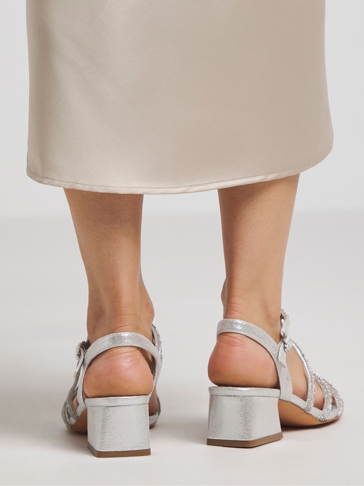 Zilver - Simply Be - Sandalen met brede pasvorm, lage blokhak en diamanten banddetail - Image 2 of 5