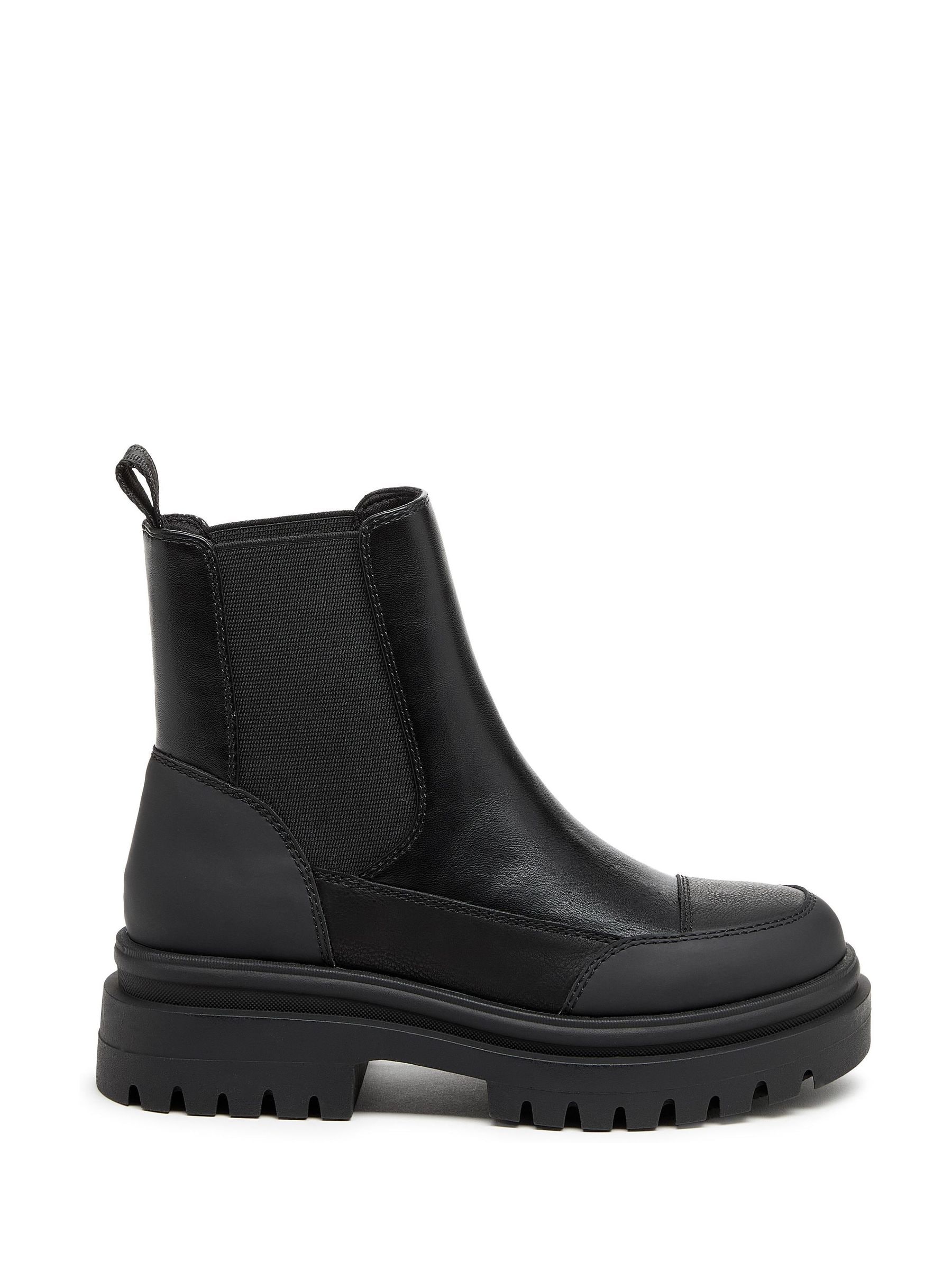 Rocket dog mass bootie on sale