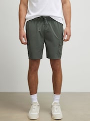 River Island Green Skinny Fit Cargo Shorts - Image 2 of 4