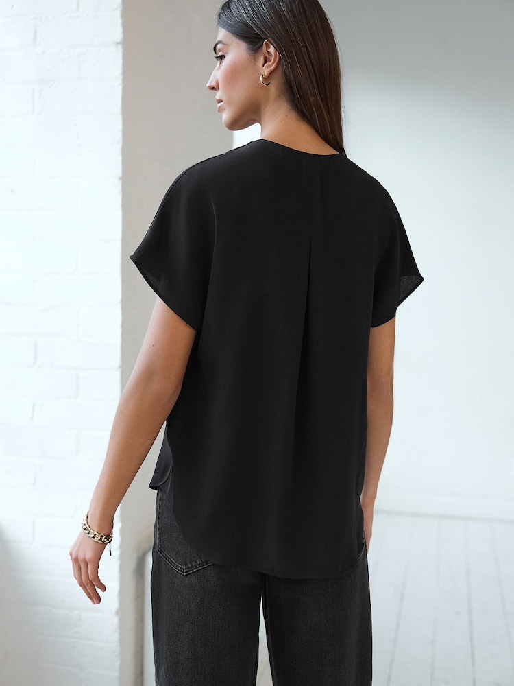 Noir - Relaxed Fit Manches courtes Overhead Col en V Chemisiers - Image 4 of 8