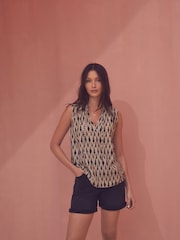 Dash Print Halter Tie Neck Sleeveless Top With Linen - Image 2 of 6