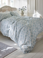 Shabby Chic by Rachel Ashwell® Petite Ruffle 180 Thread Count Duvet Cover and Pillowcase Set - Imagen 1 de 4