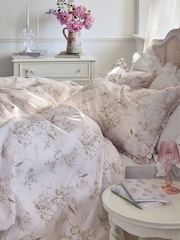 Shabby Chic by Rachel Ashwell® Petite Ruffle 180 Thread Count Duvet Cover and Pillowcase Set - Imagen 1 de 5