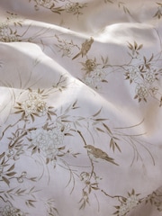 Shabby Chic by Rachel Ashwell® Petite Ruffle 180 Thread Count Duvet Cover and Pillowcase Set - Imagen 4 de 5