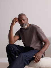 Гриб коричневий - Стандартний крій - Regular Fit Signature SUPIMA® Cotton Crew Neck T-Shirt - Image 2 of 7
