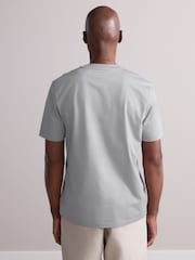 Серый - Обычный крой - Футболка Regular Fit Signature SUPIMA ® из хлопка с круглым вырезом - Image 3 of 7