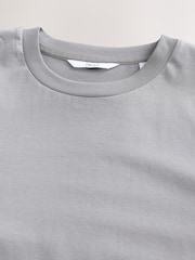 Серый - Обычный крой - Футболка Regular Fit Signature SUPIMA ® из хлопка с круглым вырезом - Image 6 of 7