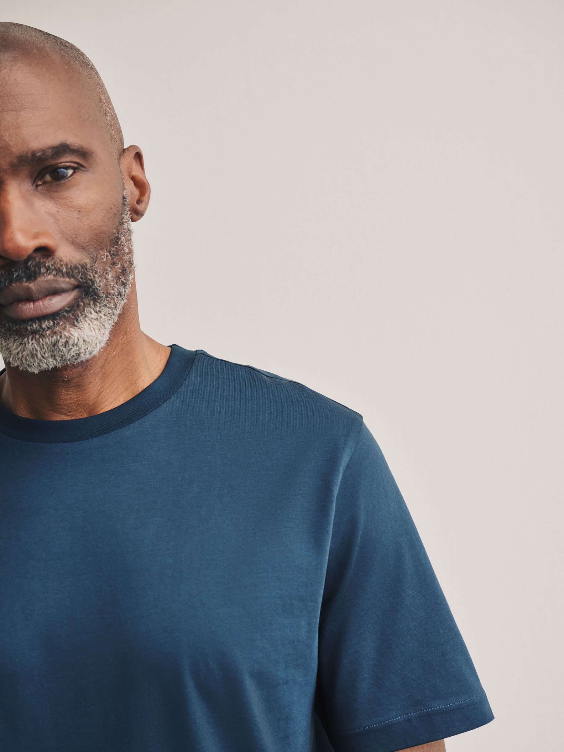 トップス 808 Buy White/Navy/Stone Signature SUPIMA® Cotton Crew Neck T-Shirts 3
