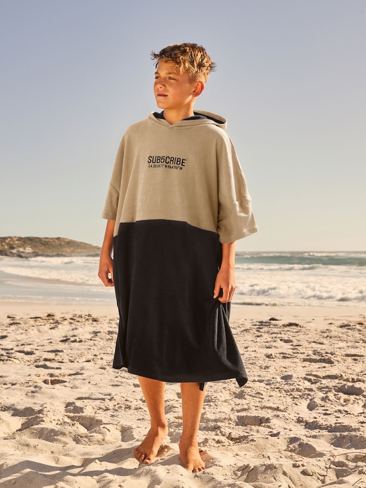Black/Tan Poncho Towel (3-16yrs) - Image 1 of 7