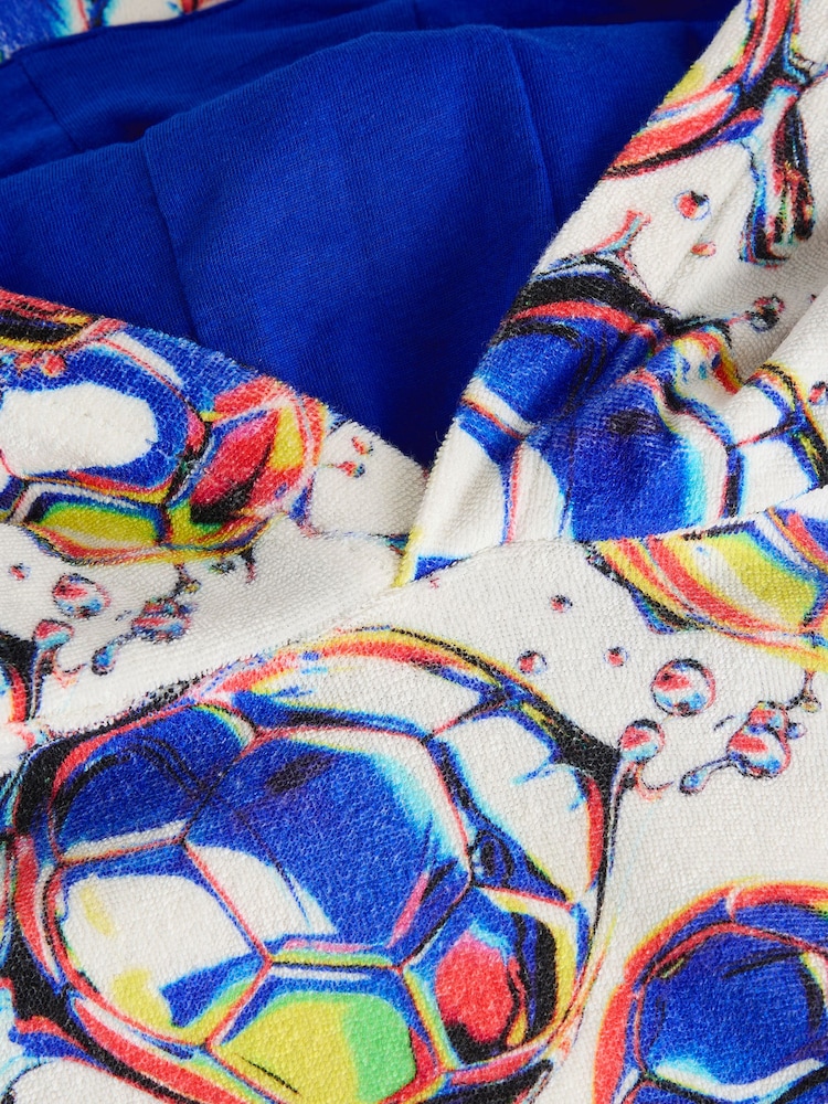Blau/Weiß/Fußball - Poncho-Handtuch (3–16 J.) - Bild 7 von 7 Blau/Weiß/Fußball - Poncho-Handtuch (3–16 J.) - Bild 7 von 7
