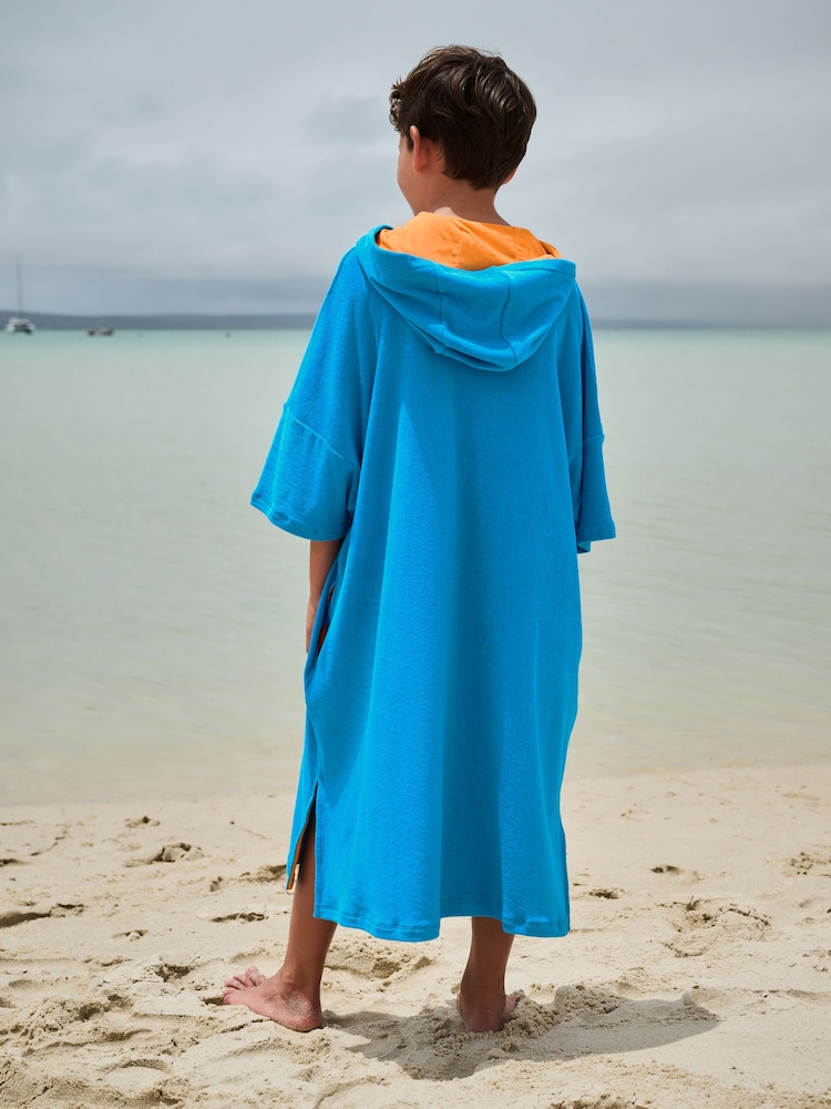 Leuchtend Blau - Poncho-Handtuch (3–16 J.) - Bild 2 von 8 Leuchtend Blau - Poncho-Handtuch (3–16 J.) - Bild 2 von 8