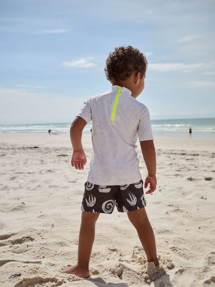 Effet tie-dye monochrome - Ensemble gilet anti-éclaboussures et short (3mths-7yrs) - Image 3 of 5