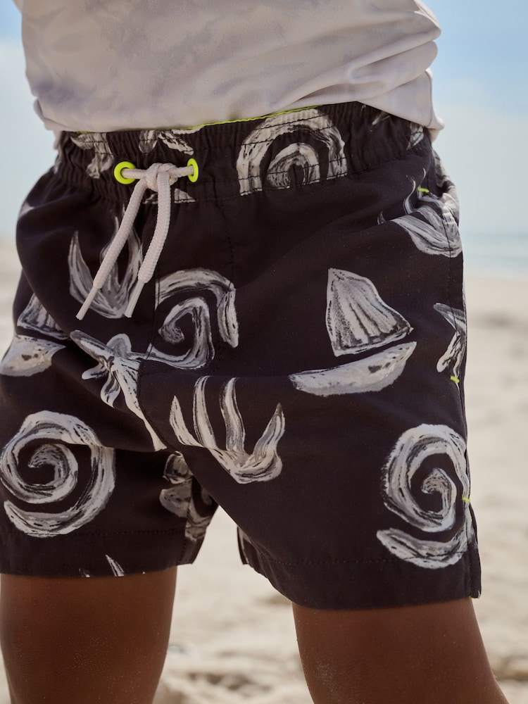 Effet tie-dye monochrome - Ensemble gilet anti-éclaboussures et short (3mths-7yrs) - Image 4 of 5