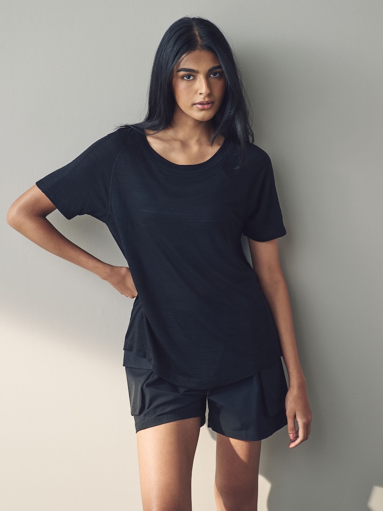 Black Crew Neck Lightweight Short Sleeve T-Shirt - Image 1 of 1
