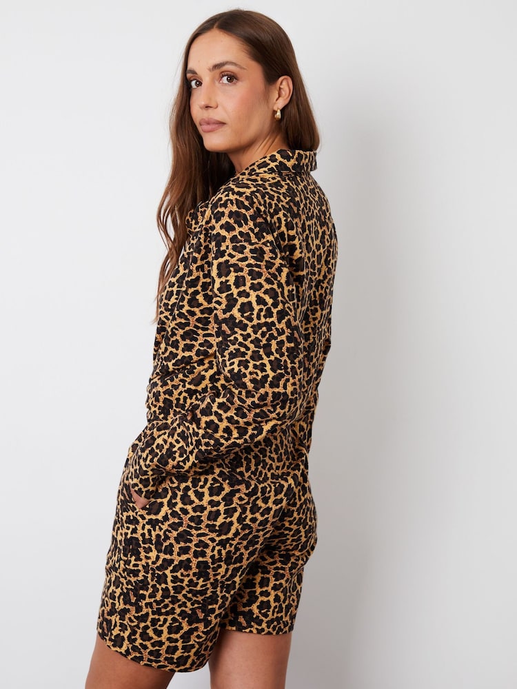Threadbare Brown Ladies Mapleleo Leopard Print Linen Short - Image 2 of 5