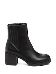 Rocket Dog Sonora PU Heeled Ankle Black Boots - Image 2 of 4