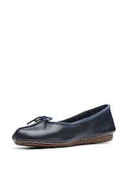 Clarks Blue Leather Freckle Ice Shoes - Image 4 of 7