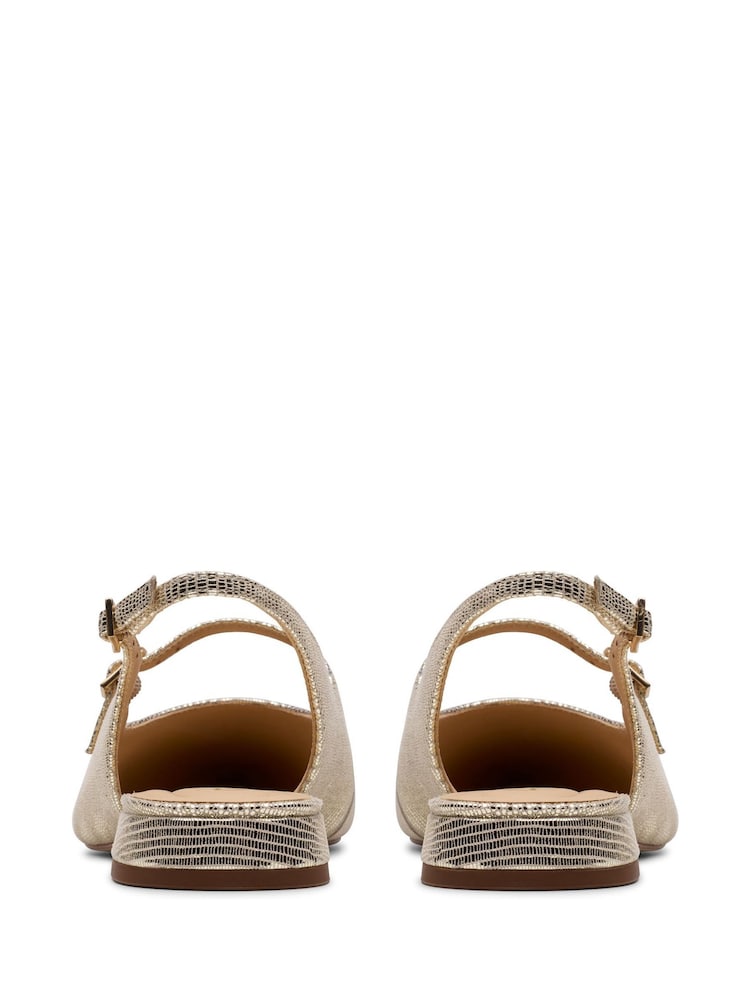 Clarks Gold Leather Sensa 15 Sligback Shoes - Image 6 of 7